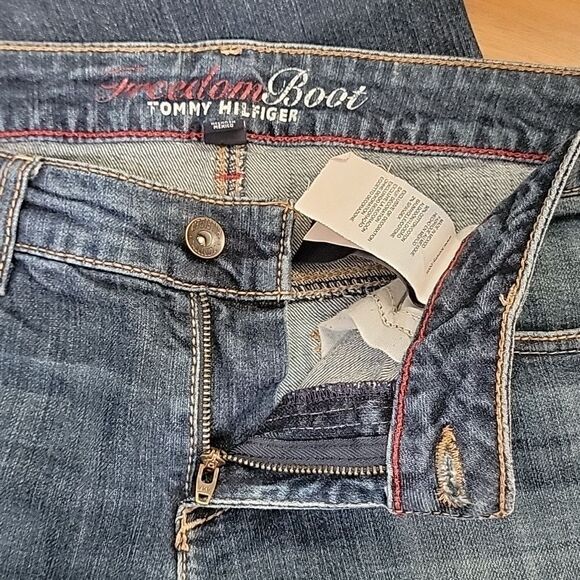 Tommy Hilfiger Freedom bootcut blue denim jeans Size 6S - Picture 8 of 13